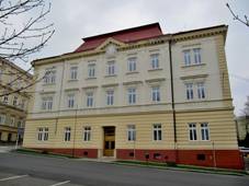 Nov Jin, okresn soud.jpg