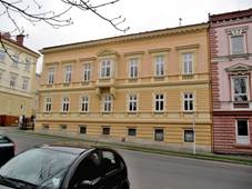 Nov Jin, ad prce.jpg