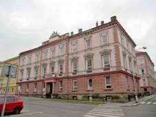 Nov Jin, bval krajsk soud.jpg