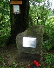 Pomnek Na pam zbytench obt vlky