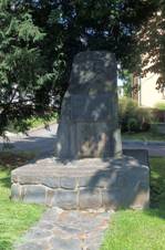 Stboice, pomnk II. sv. vlka.JPG