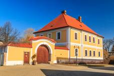 Fara v Daicch 01.jpg