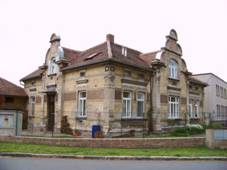 Holice, Komenskho 102.jpg