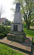 Hostovice pomnk padlch.JPG