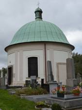 Kaple hbitovn sv. Ji (Lzn Bohdane),.jpg