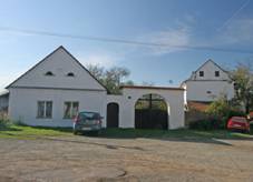 Venkovsk usedlost (Lhota), Lhota 8.JPG