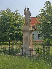 Opatovice nad Labem socha sv, V�clava.JPG