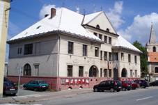 https://upload.wikimedia.org/wikipedia/commons/thumb/f/f7/Opatovice.JPG/1024px-Opatovice.JPG
