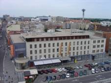 Pardubice Zelena brana, pohled Grand.jpg