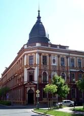 Dvj sttn prmyslov kola.JPG