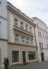 Mstsk dm, Sv. Aneky esk 31, Pardubice.JPG