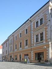 Mstsk dm, Perntnsk 37, Pardubice.JPG