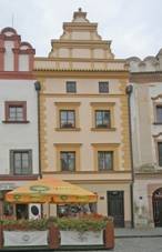 Mstsk domy (Pardubice), Perntnsk nm. 58 a 59.JPG