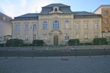 Mstsk dm, U Divadla 784, Pardubice.JPG