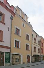 Mstsk dm, Zelenobransk 71 a 72, Pardubice.JPG