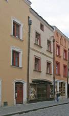 Mstsk dm, Zelenobransk 71 a 72, Pardubice.JPG