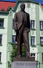 TGM na nm. Legion.JPG