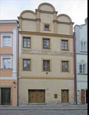 Mstsk dm, Kosteln 97, Pardubice.JPG