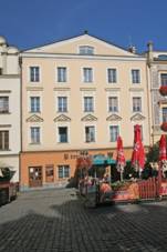 Mstsk dm, Perntnsk nm. 117, Pardubice.JPG