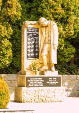 Slepotice pomnk padlch.jpg