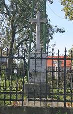 tpnov u Peloue zvonika a kek.JPG