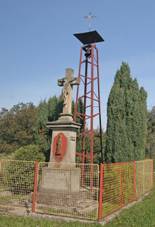 Tupesy kek a zvonika.JPG