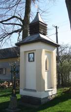 Chapel in elistn, Pelhimov District.jpg
