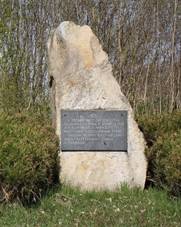 Lipice, pamtnk parautist (2).JPG