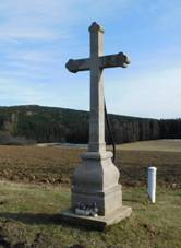 K ped kostelem svatho Jakuba v Meziles (Q94436951).jpg