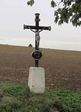 K severn od Mezn u cesty do Vratiova (Q67180674).jpg