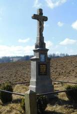 K u cesty mezi Famili a Doln Cerekv (Q94437260).jpg