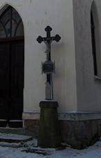 Ddovice (Ostrovec). Kaple v obci. (3).jpg