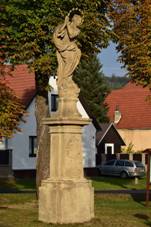 Blatno 7. 10. 2018 Socha Panny Marie Immaculaty.jpg