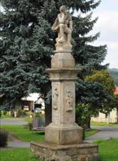 Pastuchovice, socha Krista Trpitele.JPG