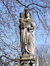 Chotice, Mal Strana, pamtn sloup.jpg