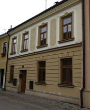 Polika, mstsk dm p.90.JPG