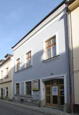 File:Mstsk dm (Polika), Tyrova 176.JPG