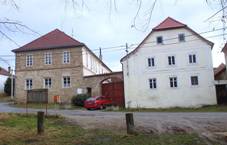 Horn Chr᚝any, domy na nvsi.jpg