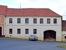 Doln Chr᚝any 01.jpg