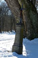 Doln Snn, wayside cross (01).jpg