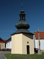 Kaple na n�vsi