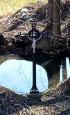 L�ka�ova Lhota, wayside cross at No36 (02).jpg