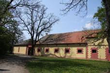 Ustredni kontrolni a zkusebni ustav zemedelsky v Brne - stanice Libejovice (1).JPG