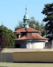 Praha, Bevnov, kaple usedlosti Kneislovka.JPG