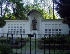 Benediktinsk dov pohebit Bevnov.jpg