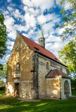 Doln Chabry kostel 1a.jpg