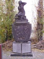 Praha Holesovice Holesovicka trznice pomnik.jpg