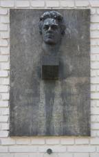 Praha, Holeovice - Komunard 6539.jpg