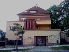 Vila Chorvatsk 1969-7 (Vinohrady) 2012-09-15 16-04-36.jpg