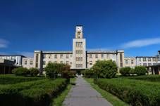 Hlavn budova Thomayerovy nemocnice